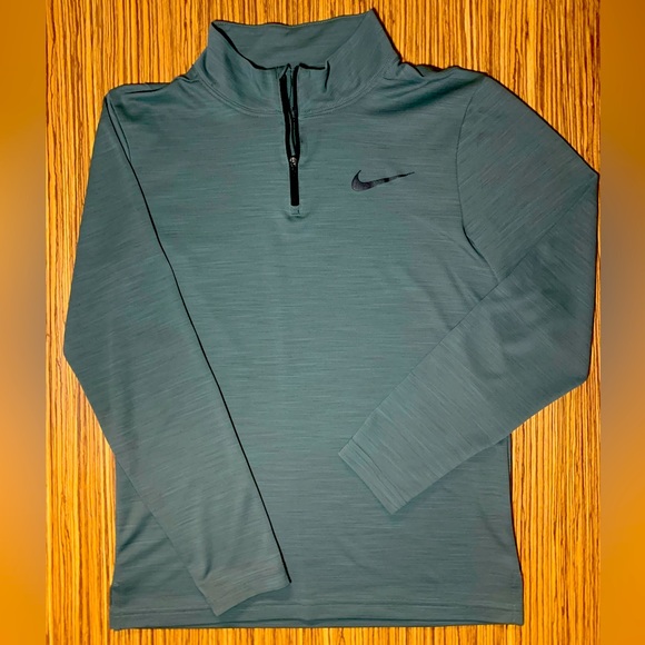NIKE Lightweight Quarter Zip - Picture 1 of 3